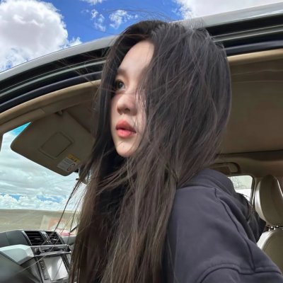 不知内情的转学生不管三七二十一缠了上来